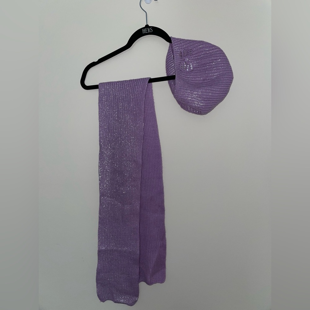 Hat and scarf set